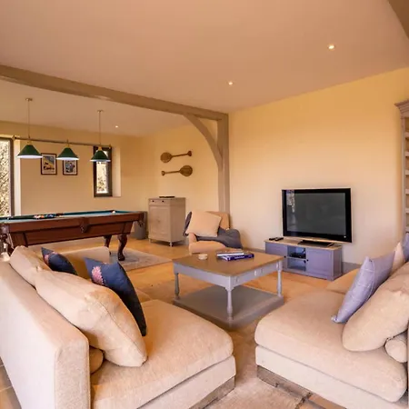 French Estate With Pool & Sauna Semesterbostad Damiatte