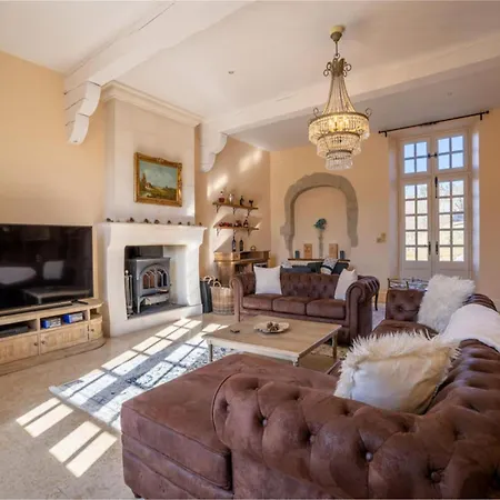 Ferienhaus French Estate With Pool & Sauna